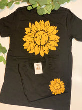 Load image into Gallery viewer, Sunflower Front &amp; Back
